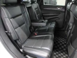 2016 Jeep Grand Cherokee 4WD Bluetooth SUV for sale, Japanese used car export - photo 24 of 61 | GULJI TRADERS