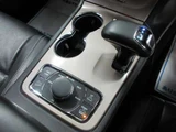2016 Jeep Grand Cherokee 4WD Bluetooth SUV for sale, Japanese used car export - photo 48 of 61 | GULJI TRADERS