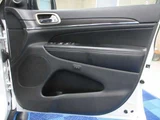 2016 Jeep Grand Cherokee 4WD Bluetooth SUV for sale, Japanese used car export - photo 54 of 61 | GULJI TRADERS