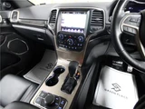2016 Jeep Grand Cherokee 4WD SUV for sale, Japanese used car export - photo 18 of 34 | GULJI TRADERS