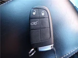 2016 Jeep Grand Cherokee SUV for sale, Japanese used car export - photo 32 of 41 | GULJI TRADERS
