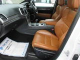 2016 Jeep Grand Cherokee SRT8 4WD SUV for sale, Japanese used car export - photo 28 of 55 | GULJI TRADERS