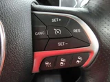 2016 Jeep Grand Cherokee SRT8 4WD SUV for sale, Japanese used car export - photo 38 of 55 | GULJI TRADERS
