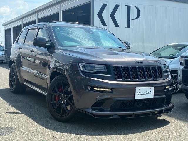 2016 Jeep Grand Cherokee SRT8 SUV for sale, Japanese used car export | GULJI TRADERS