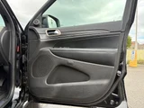 2017 Jeep Grand Cherokee SUV for sale, Japanese used car export - photo 43 of 50 | GULJI TRADERS