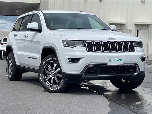 2017 Jeep Grand Cherokee 4WD - photo 1 2017 Jeep Grand Cherokee 4WD SUV for sale, Japanese used car export - photo 1 of 24 | GULJI TRADERS