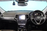2017 Jeep Grand Cherokee 4WD SUV for sale, Japanese used car export - photo 9 of 30 | GULJI TRADERS