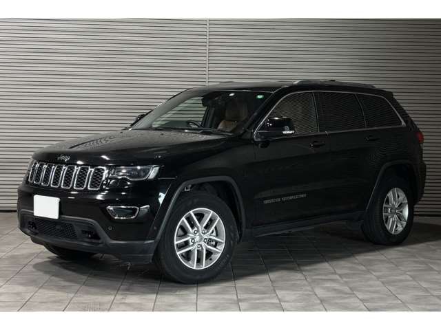 2017 Jeep Grand Cherokee - photo 1 2017 Jeep Grand Cherokee SUV for sale, Japanese used car export - photo 1 of 10 | GULJI TRADERS