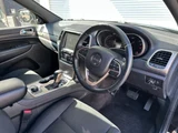 2017 Jeep Grand Cherokee SUV for sale, Japanese used car export - photo 2 of 9 | GULJI TRADERS