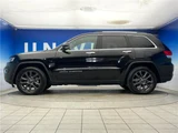2018 Jeep Grand Cherokee SUV for sale, Japanese used car export - photo 17 of 30 | GULJI TRADERS