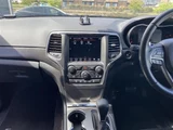 2018 Jeep Grand Cherokee 4WD SUV for sale, Japanese used car export - photo 9 of 22 | GULJI TRADERS