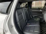 2018 Jeep Grand Cherokee 4WD SUV for sale, Japanese used car export - photo 9 of 10 | GULJI TRADERS