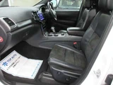2019 Jeep Grand Cherokee 4WD SUV for sale, Japanese used car export - photo 21 of 53 | GULJI TRADERS