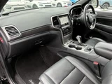 2019 Jeep Grand Cherokee SUV for sale, Japanese used car export - photo 17 of 30 | GULJI TRADERS