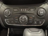 2020 Jeep Grand Cherokee 4WD SUV for sale, Japanese used car export - photo 6 of 10 | GULJI TRADERS