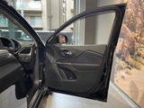 2020 Jeep Grand Cherokee 4WD SUV for sale, Japanese used car export - photo 9 of 10 | GULJI TRADERS