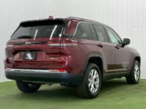 2022 Jeep Grand Cherokee Limited SUV for sale, Japanese used car export - photo 16 of 20 | GULJI TRADERS