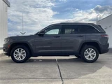 2023 Jeep Grand Cherokee LTD 4WD SUV for sale, Japanese used car export - photo 7 of 23 | GULJI TRADERS