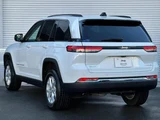 2025 Jeep Grand Cherokee SUV for sale, Japanese used car export - photo 3 of 9 | GULJI TRADERS