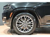 2023 Jeep Grand Cherokee L 4WD SUV for sale, Japanese used car export - photo 24 of 68 | GULJI TRADERS