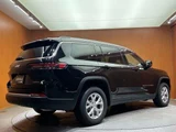 2023 Jeep Grand Cherokee L 4WD SUV for sale, Japanese used car export - photo 2 of 24 | GULJI TRADERS