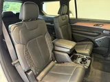 2023 Jeep Grand Cherokee L SUV for sale, Japanese used car export - photo 5 of 9 | GULJI TRADERS