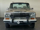 1989 Jeep Grand Wagoneer Sedan for sale, Japanese used car export - photo 5 of 60 | GULJI TRADERS