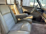 1989 Jeep Grand Wagoneer Sedan for sale, Japanese used car export - photo 19 of 60 | GULJI TRADERS