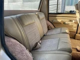 1989 Jeep Grand Wagoneer Sedan for sale, Japanese used car export - photo 24 of 60 | GULJI TRADERS