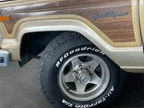 1989 Jeep Grand Wagoneer Sedan for sale, Japanese used car export - photo 57 of 60 | GULJI TRADERS