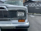 2001 Jeep Grand Wagoneer Sedan for sale, Japanese used car export - photo 12 of 30 | GULJI TRADERS