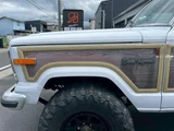 2001 Jeep Grand Wagoneer Sedan for sale, Japanese used car export - photo 16 of 30 | GULJI TRADERS