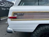 2001 Jeep Grand Wagoneer Sedan for sale, Japanese used car export - photo 17 of 30 | GULJI TRADERS
