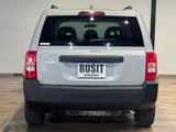 2008 Jeep Patriot 4WD Sedan for sale, Japanese used car export - photo 5 of 40 | GULJI TRADERS