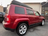 2011 Jeep Patriot 4WD Sedan for sale, Japanese used car export - photo 16 of 17 | GULJI TRADERS