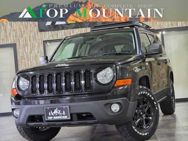 2011 Jeep Patriot 4WD - photo 1 2011 Jeep Patriot 4WD Sedan for sale, Japanese used car export - photo 1 of 71 | GULJI TRADERS