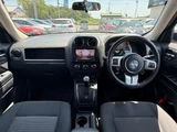2011 Jeep Patriot Sport Sedan for sale, Japanese used car export - photo 4 of 8 | GULJI TRADERS