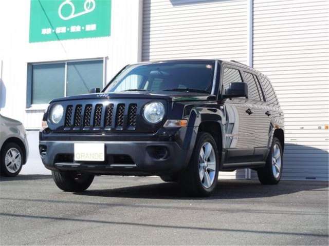 2012 Jeep Patriot Sport - photo 1 2012 Jeep Patriot Sport Sedan for sale, Japanese used car export | GULJI TRADERS