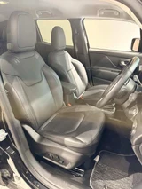 2024 Jeep Renegade . Sedan for sale, Japanese used car export - photo 4 of 10 | GULJI TRADERS