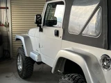 2002 Jeep Wrangler Sport 4WD Jeep for sale, Japanese used car export - photo 42 of 52 | GULJI TRADERS