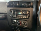 2002 Jeep Wrangler Sport 4WD Jeep for sale, Japanese used car export - photo 43 of 52 | GULJI TRADERS