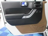 2014 Jeep Wrangler 4WD ETC Jeep for sale, Japanese used car export - photo 27 of 42 | GULJI TRADERS