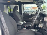 2017 Jeep Wrangler 4WD Jeep for sale, Japanese used car export - photo 17 of 23 | GULJI TRADERS