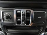 2020 Jeep Wrangler 2.0L 4WD TV Jeep for sale, Japanese used car export - photo 41 of 57 | GULJI TRADERS