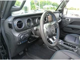 2023 Jeep WRANGLER UNLIMITED 4xe Jeep for sale, Japanese used car export - photo 42 of 76 | GULJI TRADERS
