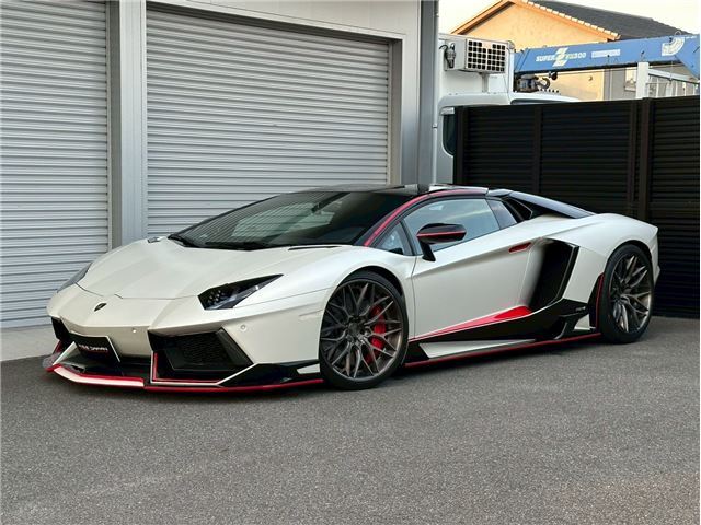 2015 Lamborghini Aventador LP700-4 Roadster - photo 1 2015 Lamborghini Aventador LP700-4 Roadster Other Coupe for sale, Japanese used car export | GULJI TRADERS