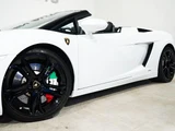 2011 Lamborghini Gallardo Spyder LP560-44WD Sedan for sale, Japanese used car export - photo 11 of 32 | GULJI TRADERS