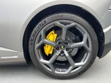 2020 Lamborghini Huracan EVO Spider Coupe for sale, Japanese used car export - photo 13 of 24 | GULJI TRADERS