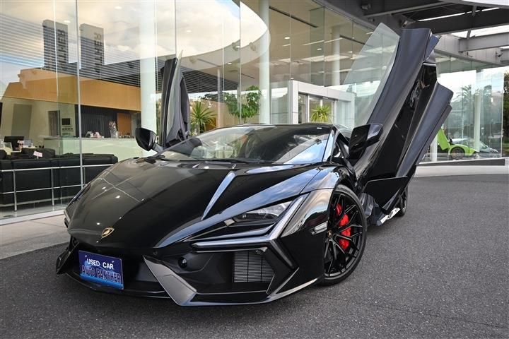 2024 Lamborghini Revuelto Base - photo 1 2024 Lamborghini Revuelto Base Sedan for sale, Japanese used car export - photo 1 of 19 | GULJI TRADERS