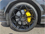 2024 Lamborghini Urus SUV for sale, Japanese used car export - photo 38 of 47 | GULJI TRADERS